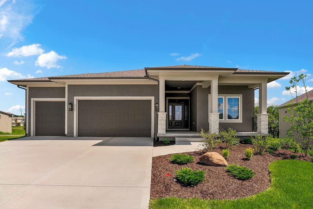 2407 W 177th Terrace, Overland Park, KS 66085